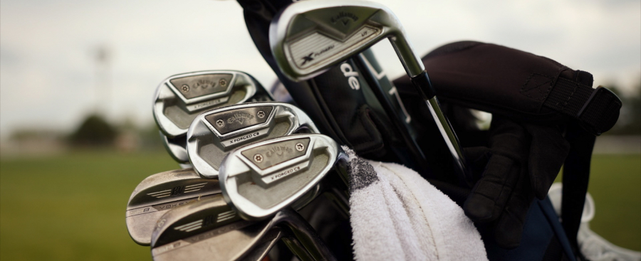 Close up of a bag of golf clubs